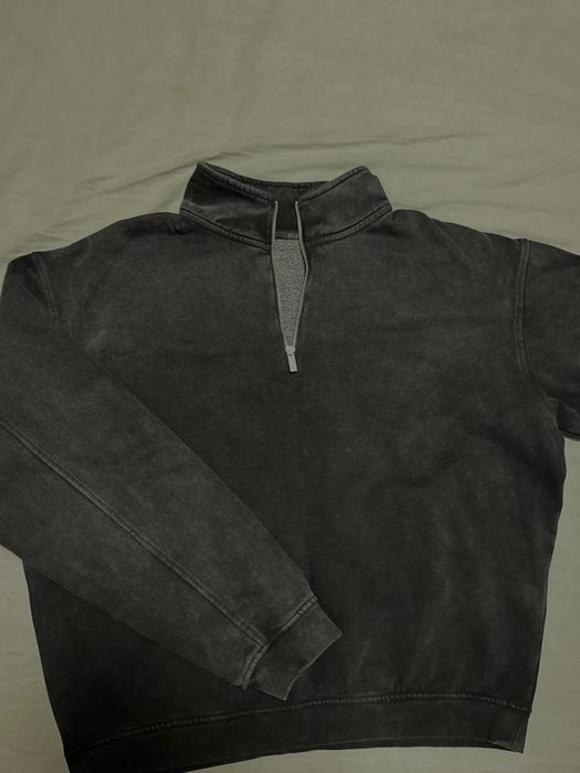 Кожено яке, дънки и блузи