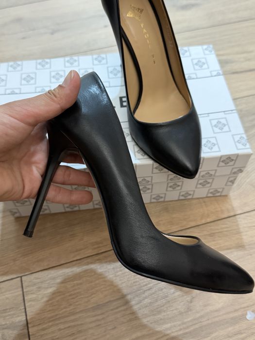 Продам туфли лодочки