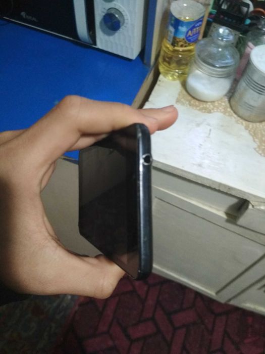 Продаю Samsung j2 prime