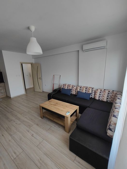 Дава се под наем Двустаен апартамент в Петрич - 65 кв.м за 331.5 € - Снимка #1