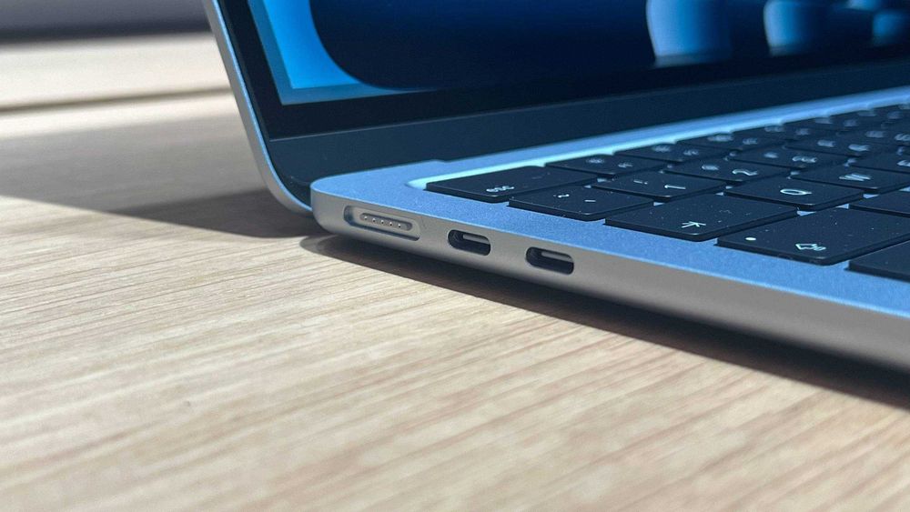 Mac Book Air M5 13'6 inch Sky Blue