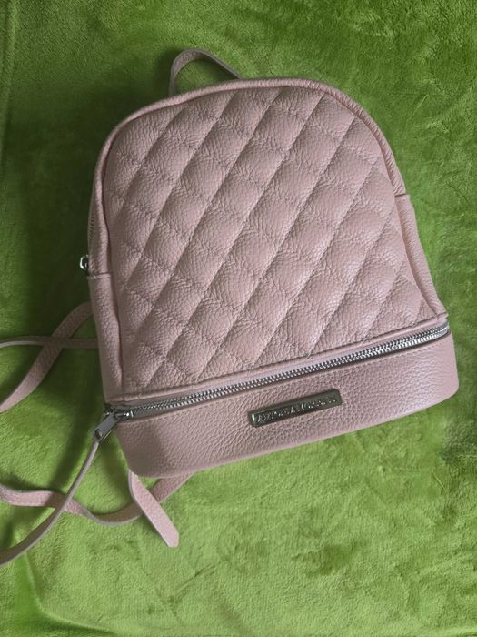 Нова раница Antonia Moretti