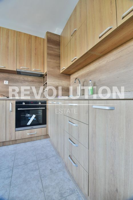 Дава се под наем Тристаен апартамент в София, Слатина - 87 кв.м за 600 € - Снимка #3