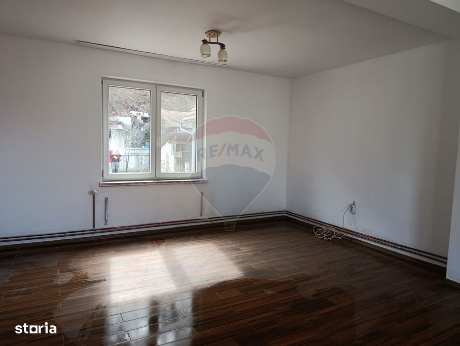 Investiție rară lângă Sighișoara – de vanzare casa lângă pădure și E60