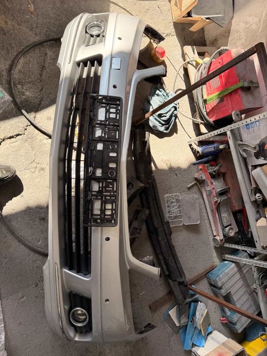 Предна брония за Mercedes c class w 204