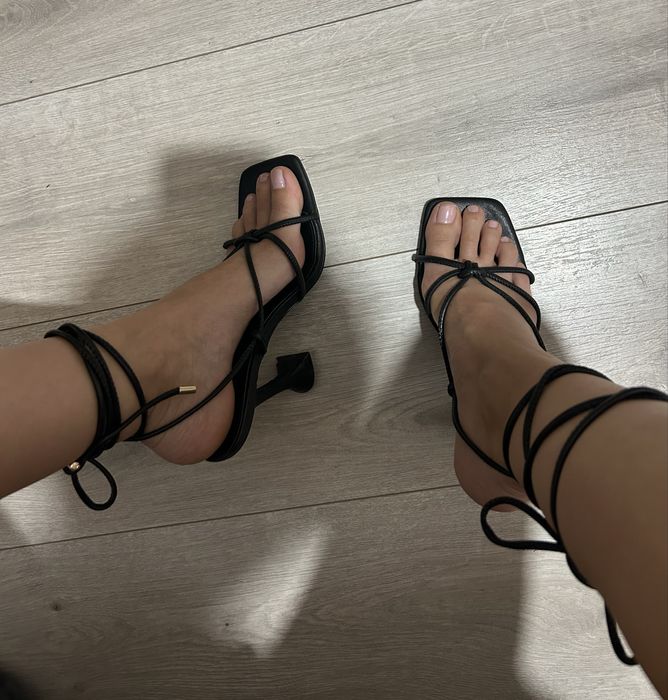 Токчета тип сандали