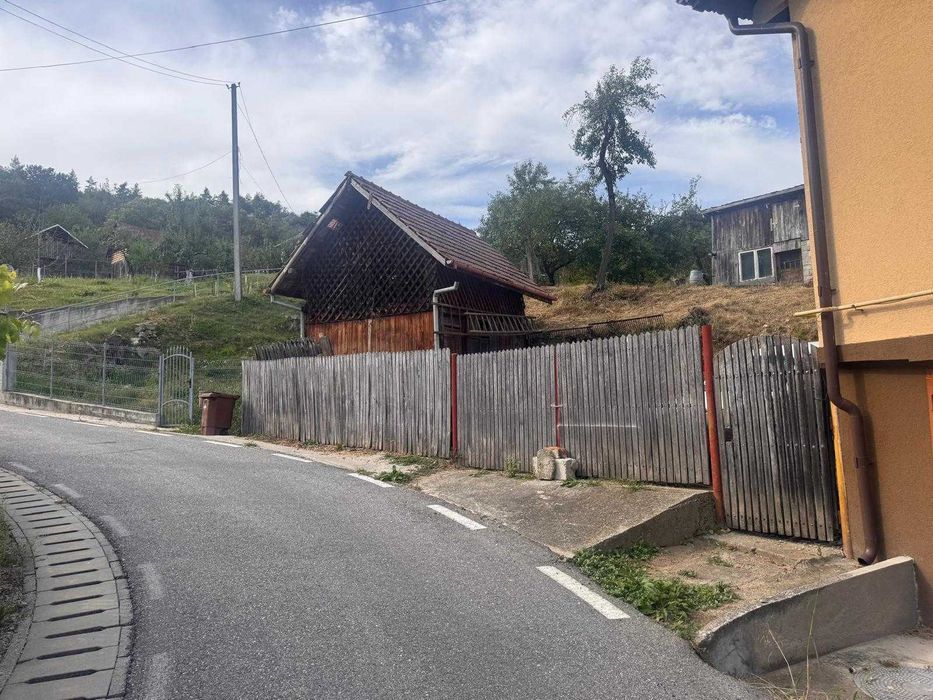 Teren de vanzare