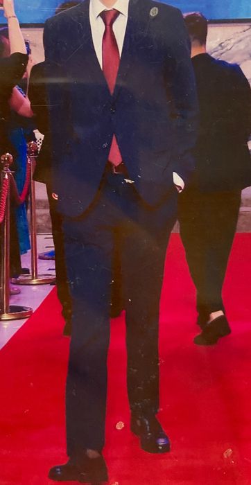 Продам мужской костюм