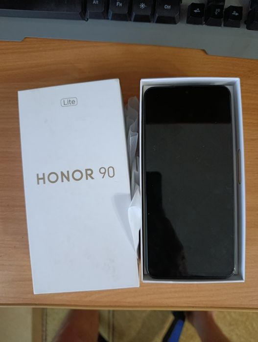 Продам honor 90 lite