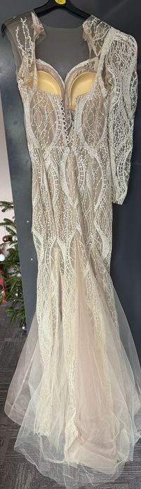 Бална рокля за абитуриентски бал