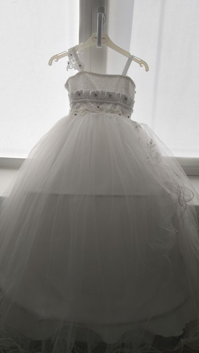 Платье детское нарядное