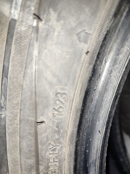 Продам резину на 18