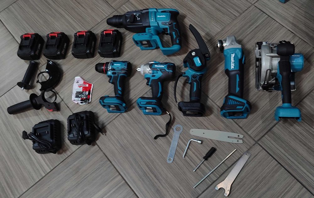 Набор инструментов Makita