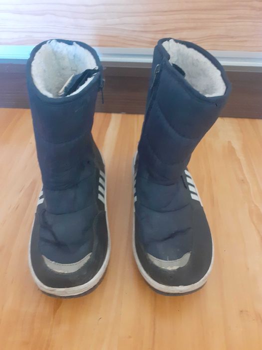 Детски апрески/ботуши