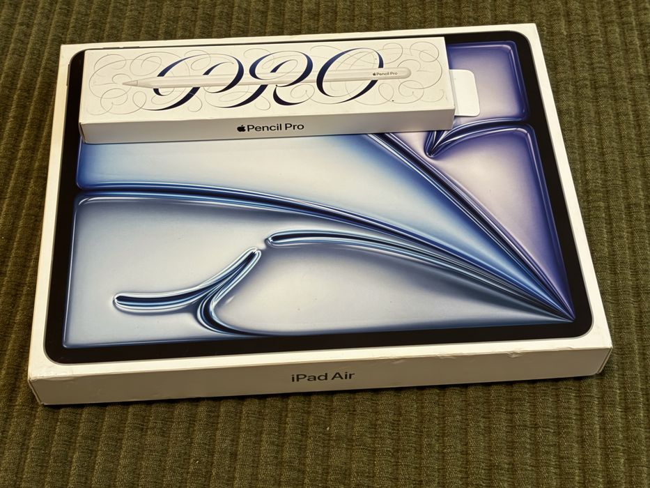 iPad Air 13” (M2), 256GB, albastru, împreună cu Apple Pencil Pro