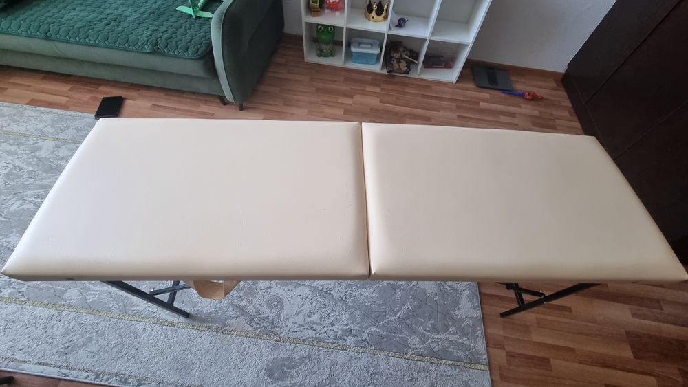 Кушетка в хорошем состоянии