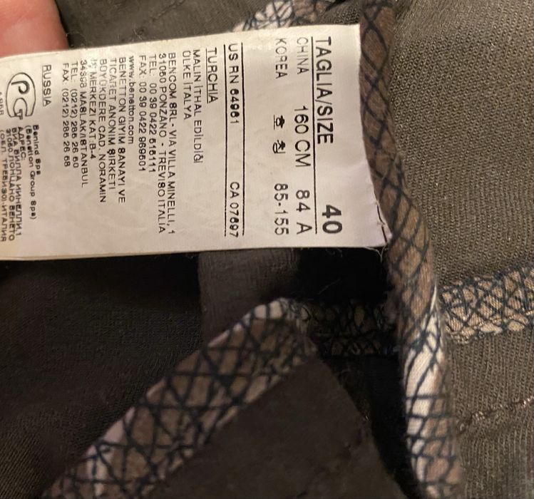 Sacou Sisley cambrat, mărimea 40 se potrivește la un 38