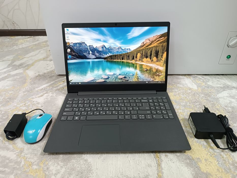 Ноутбук LENOVO SSD m.2 Windows 10 Pro.