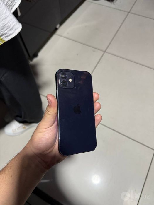 Iphone 12 64gb.