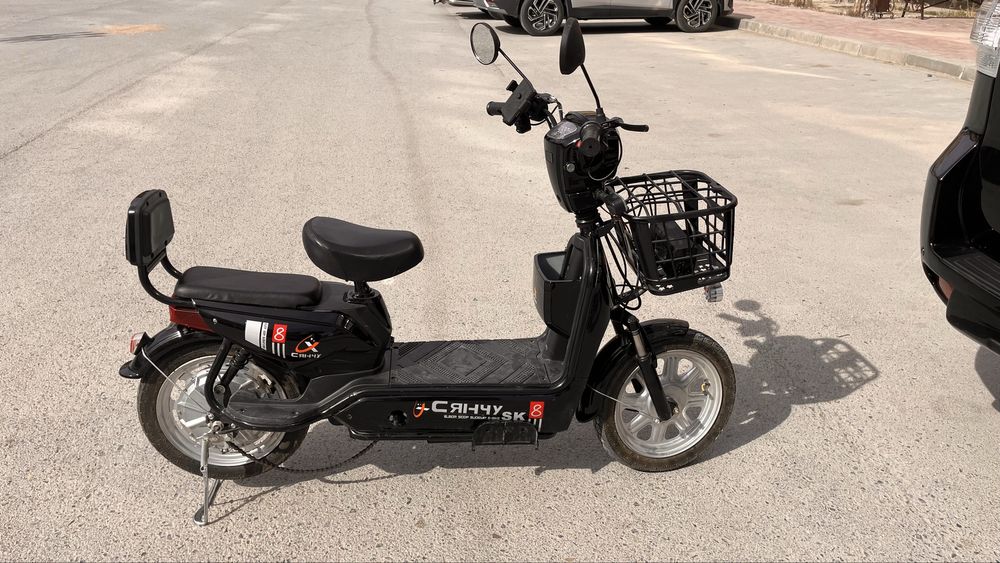 Электроскутер электровелосипед