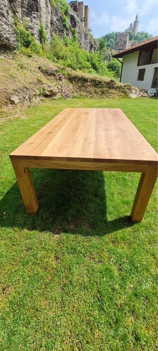 Дъбова маса масив