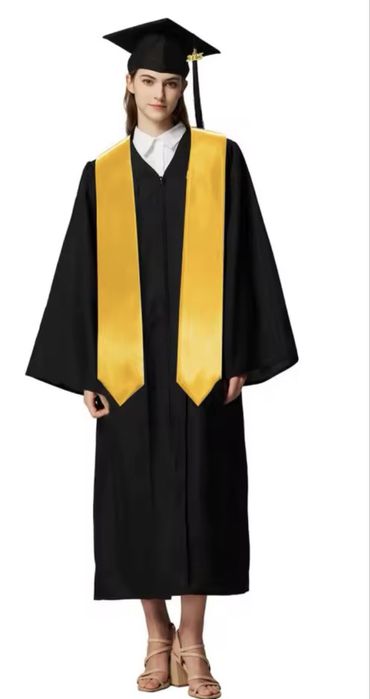 Inchiriez robe absolvire sau pachete complete