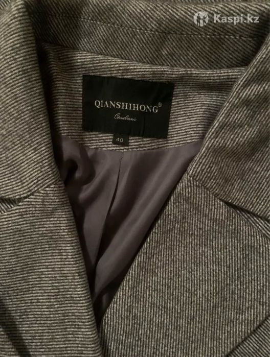 Продам польто недорого