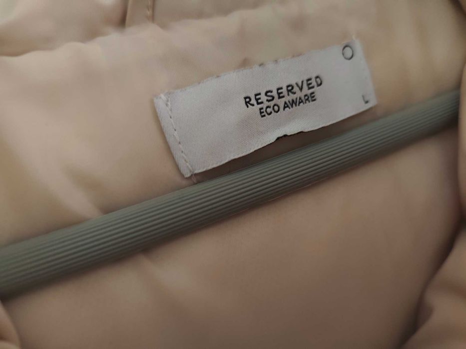 Дамски елек с качулка