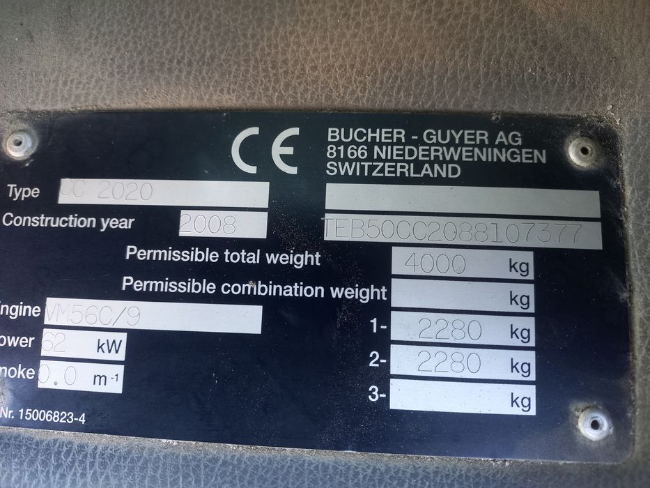 Maturatoare stradala BUCHER citycat 2020 funcționează,cu unele defecte