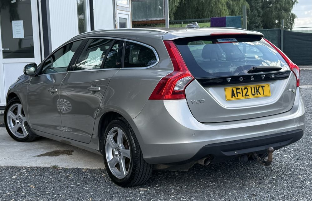 VOLVO V60 2012 — imagine 3