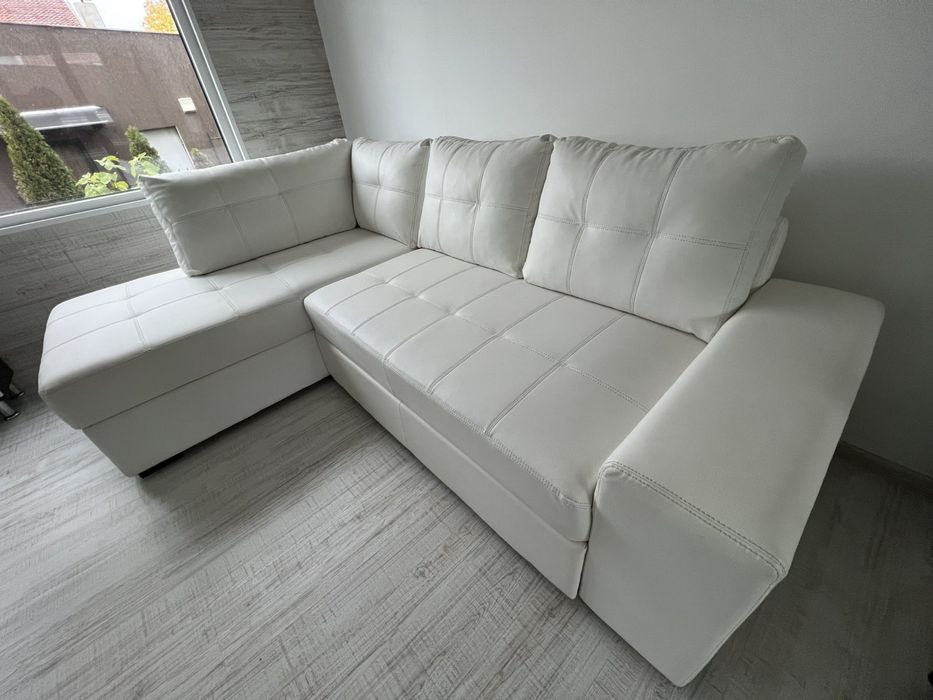 Бял Кожен Ъглов Диван