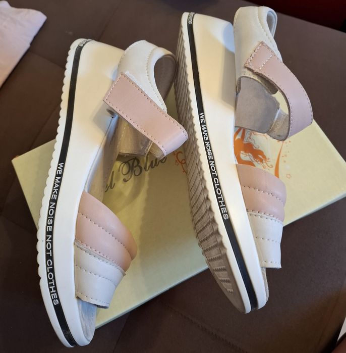 Sandale de piele mărimea 39