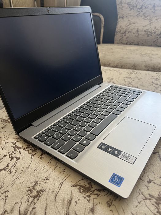 Lenovo Idea Pad 3 15ML05