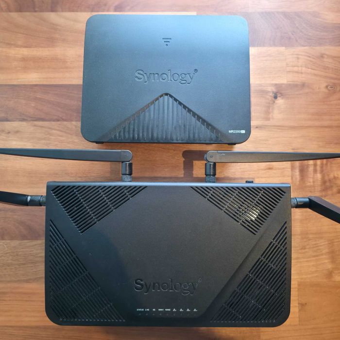 Pachet Routere Synology RT2600ac + MR2200ac