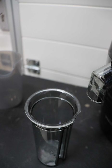 Сокоизстисквачка Philips Viva Collection, 1,5 литра, 500W, лек ДЕФЕКТ