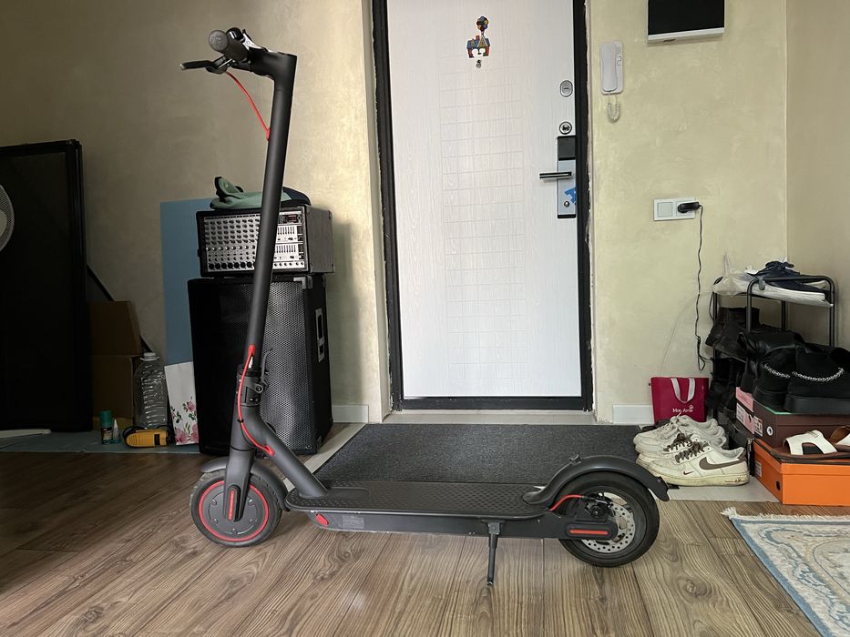 Самокат Xiaomi Mijia E-scooter M365