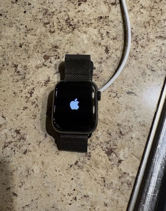 Apple Watch Series 7 Graphite Stainless Steel Case 41mm GPS + Cellular