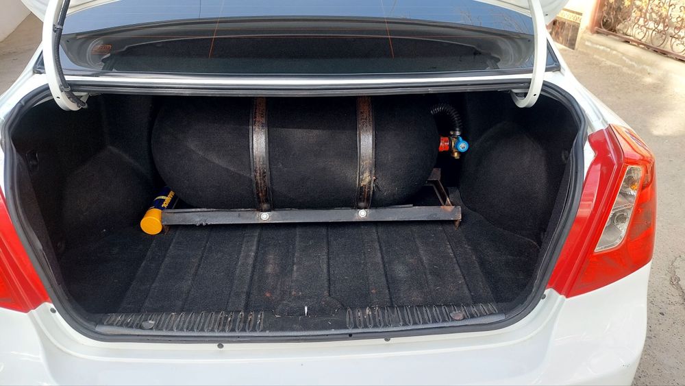 Jentra sotiladi moshina o'zimniki