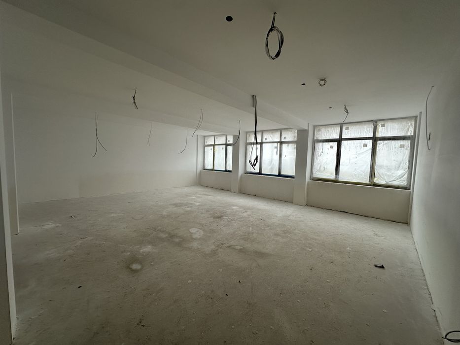 Constructii  ,gresie,faianta, acoperis ,rigips,casa in rosu,lavabil