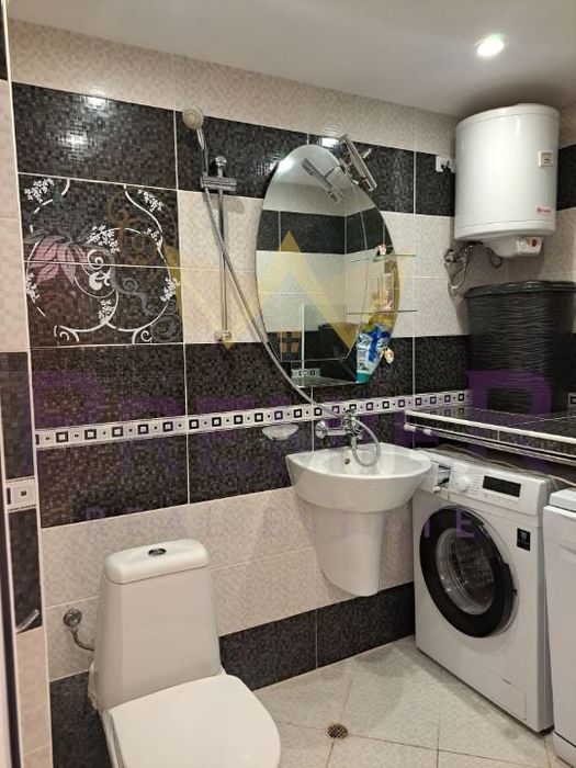 Продава се Четиристаен апартамент в Варна, Възраждане 1 - 100 кв.м за 1173 €/кв.м - Снимка #11