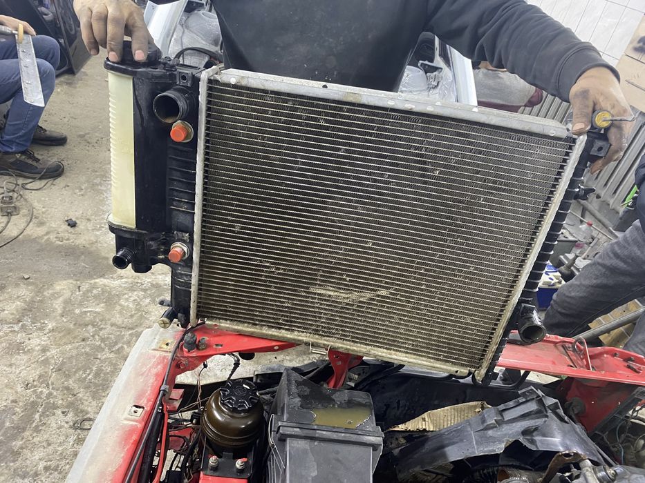 Продам запчасти на бмв е 34