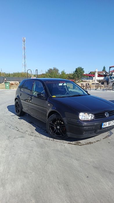 Vand golf 4 1.9 TDI fac si schimb cu 1.8T