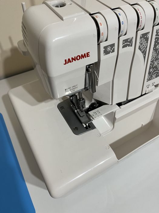 Оверлок Janome ML785