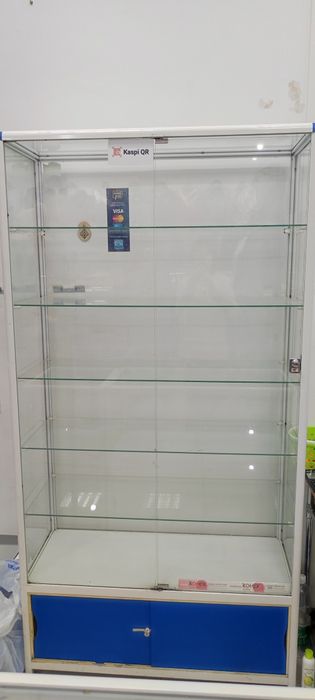 Продам витрины для отдела