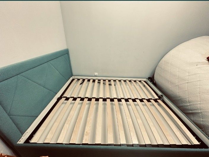 Продам кровать двухспальная