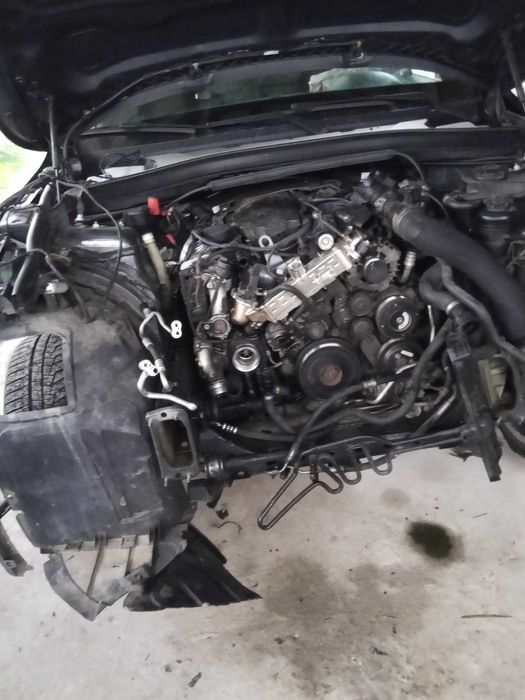 Vând  bmw x1 xdrive 4x4