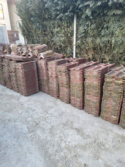 Țiglă acoperiș cu tot cu coame 140-150m2 de culoare roșie
