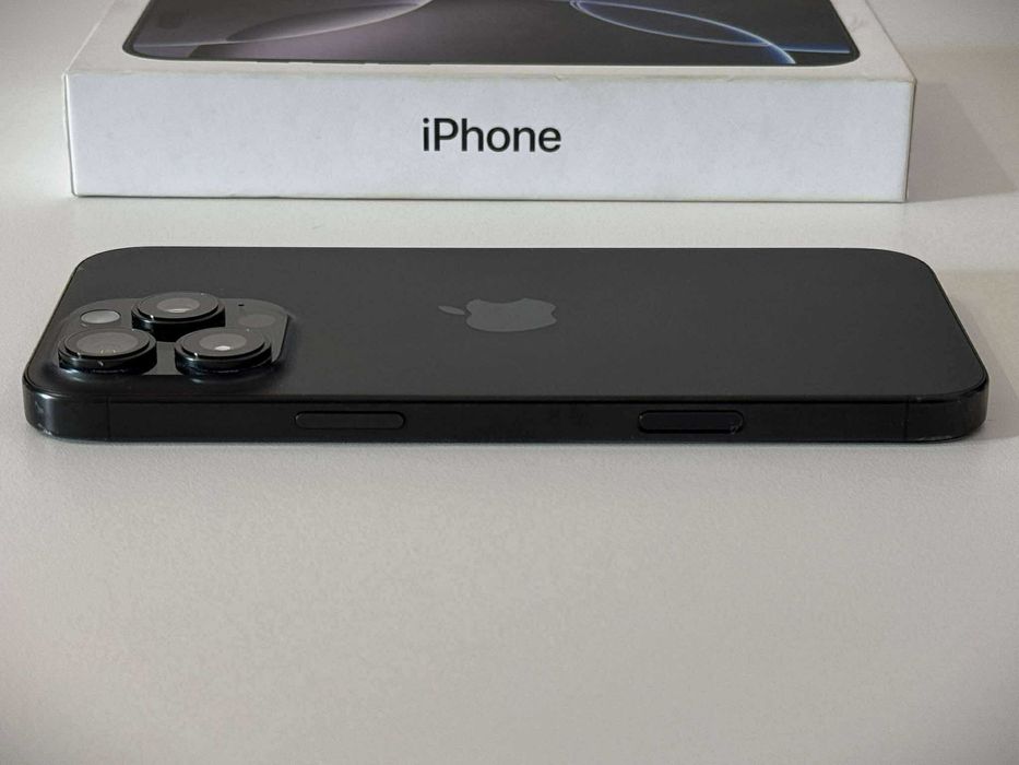 Бартер! iPhone 16 Pro Max Black Titanium (Черен) 100% Батерия
