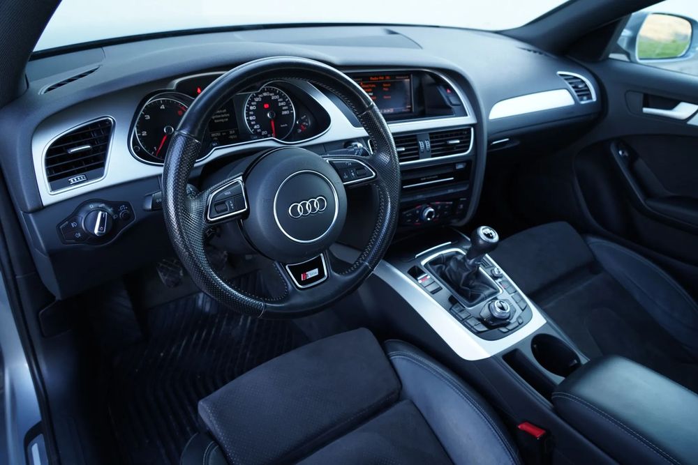 Audi A4 Avant S-line • Bi-xenon • Euro 6 • 2.0 TDI