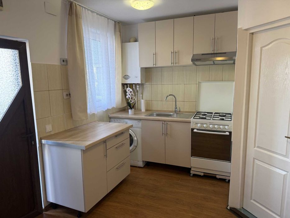 Inchiriez apartament cu o camera